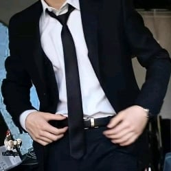 Aidan Gallagher,