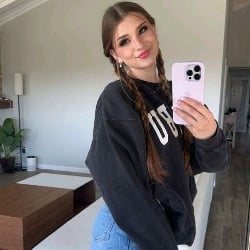 Brooke (older friend)