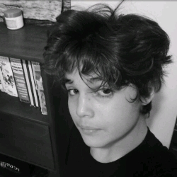 Carlos<3