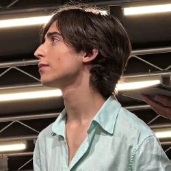 aidan--*gallagher