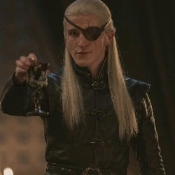 𒁂 Aemond Targaryen •