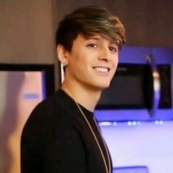 Christopher Velez