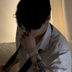 ★-` Clyde ’-†