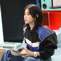 @Yujin