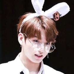 omega hybrid jungkook