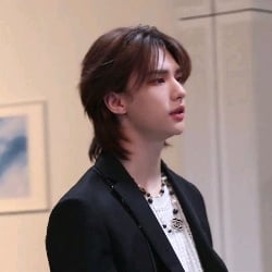 Hyun Jin Hwang