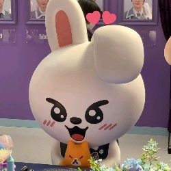 🍮 ๑ Leebit 🐰 ─ ♡