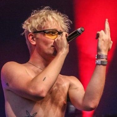 (Young) Joost Klein :)