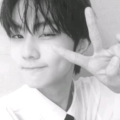 - Yang Jungwon ୨୧