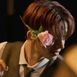 Lee Heeseung