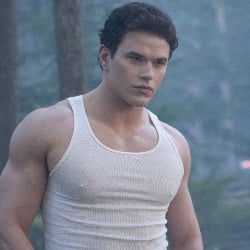 ☬ | Emmet Cullen.