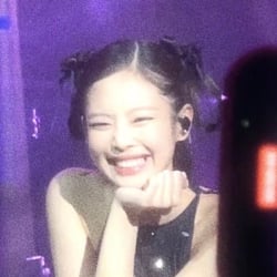 Jennie | insecure