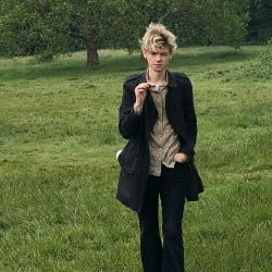 Newt// newtie