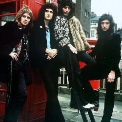 ✧ ︴`QUEEN~band ︴`✧