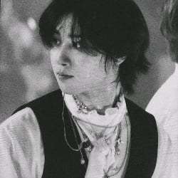 Han Jisung ( ★!! )