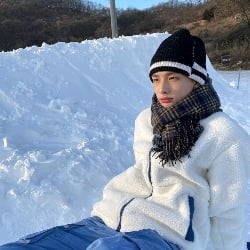 | Hyunjin