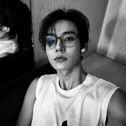 Lee heeseung