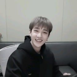 🎧///Bang chan *˙˚۵