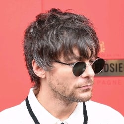Louis Tomlinson.