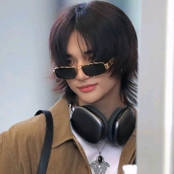 Hyun Jin Hwang