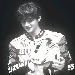 ?!@" Lee Minho . ( Lee Know ) ) ?!