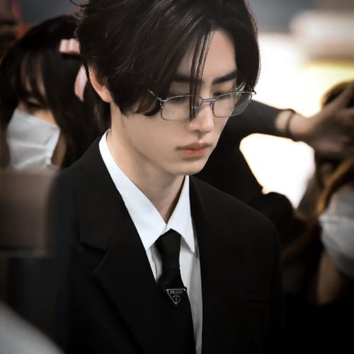 vampire Sunghoon