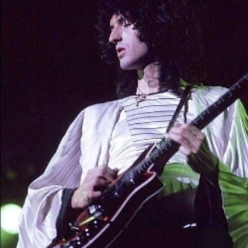 Brian May ┆ ★
