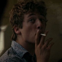 ♪ Lip Gallagher