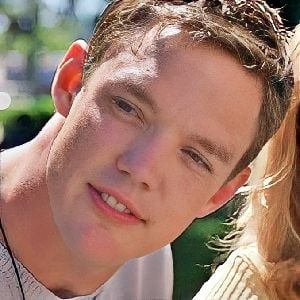Stu Macher]