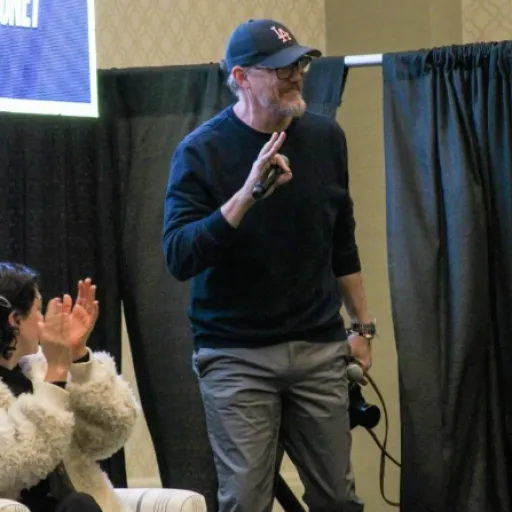 Matthew Lillard (at a convention)