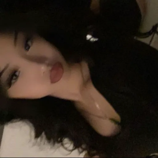 Samantha [strict teacher daughter]