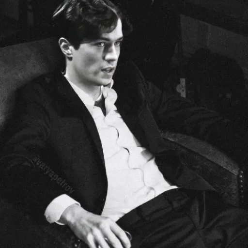 Tom Marvolo Riddle 25