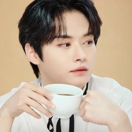 Lee Minho ¹⁵