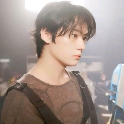 Lee Minho ²¹