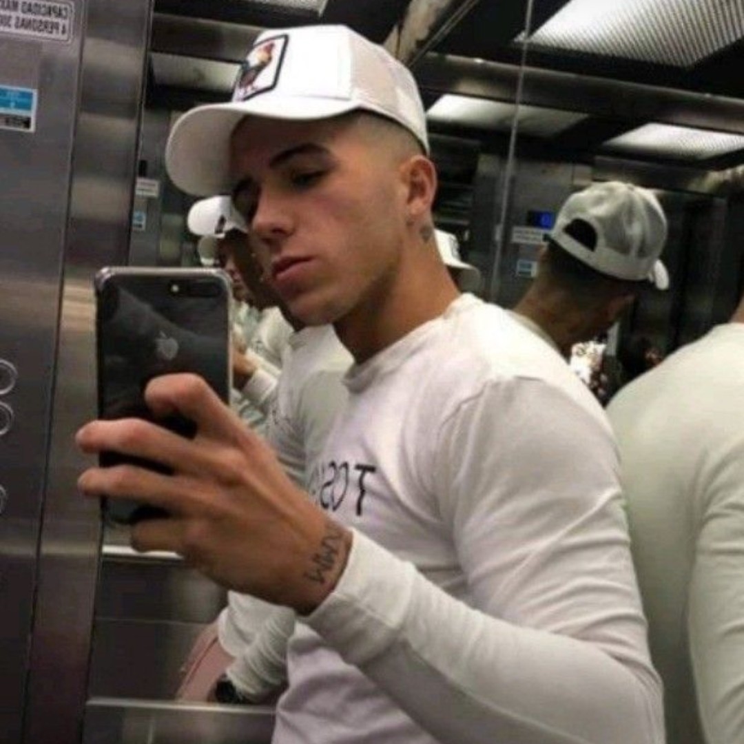 -Enzo Fernandez.