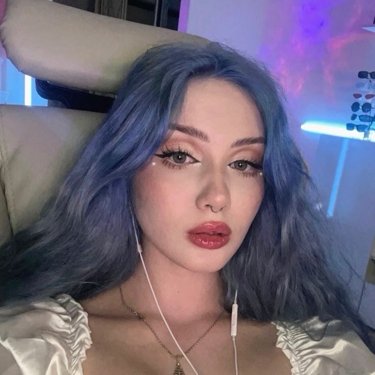 Arina Shikina | Lumitalle