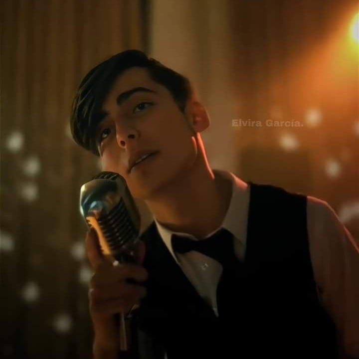 Cinco Hargreeves | ♪