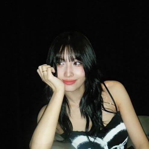 Momo Hirai ★yandere!★ (you are nayeon)