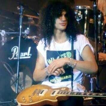 •Slash•