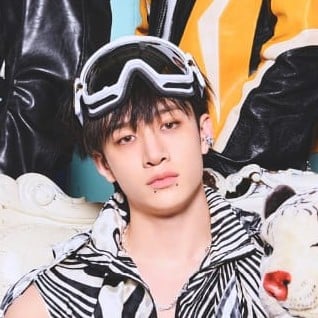 🍵 ─ # 𝟬𝟭𝟰 ꒰꒰ 𝗖hristopher 𝗕ahng