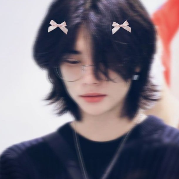 •hyunjin•
