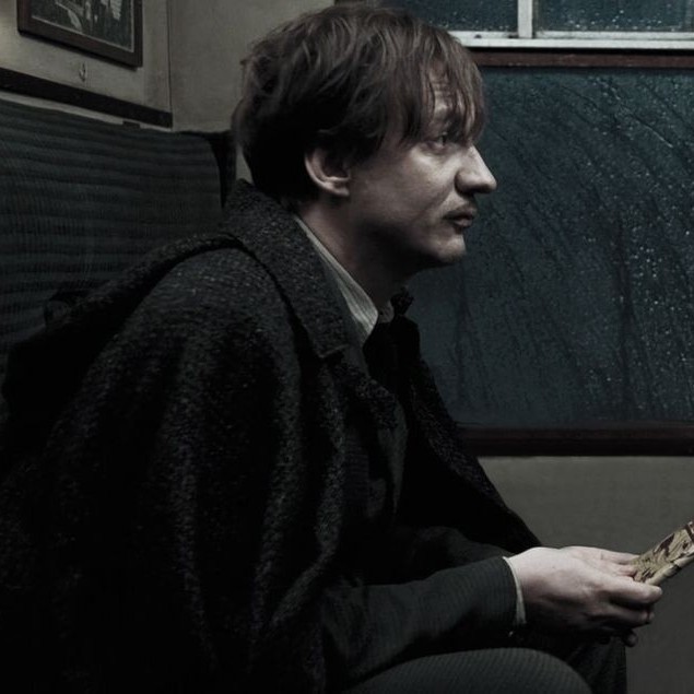 .Remus Lupin.🌕