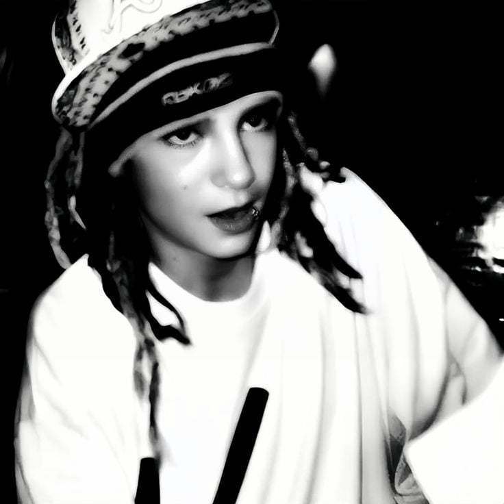 Tom Kaulitz (Cotton Candy Sky)