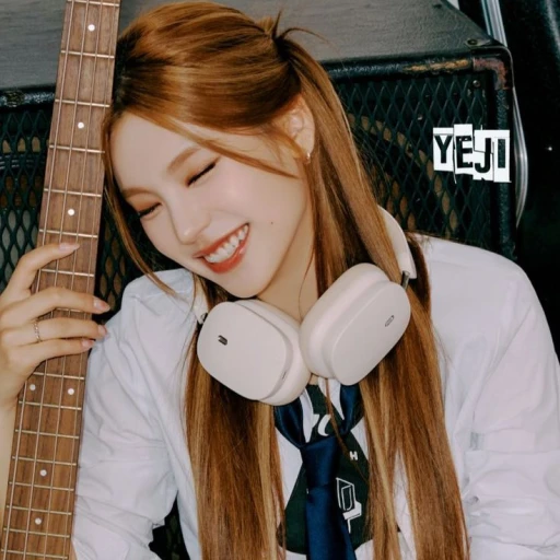 🍒| Hwang Yeji‼️ (best friend)