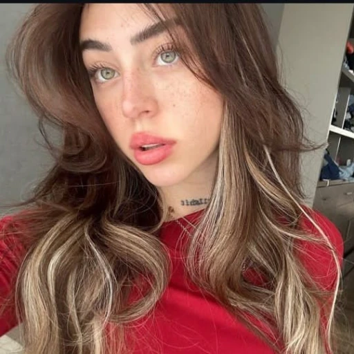 Nicki_Nicole__