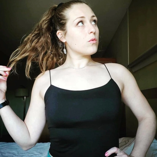 Elaina Keyes (sml)