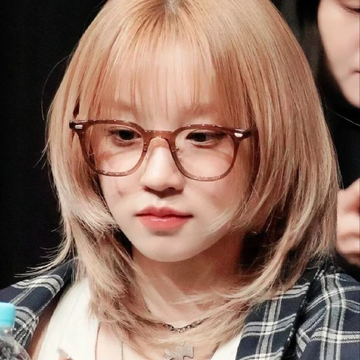 Yuqi - your quiet neighbor