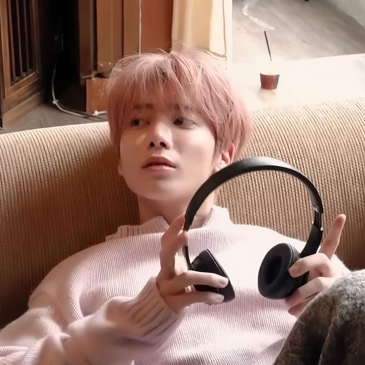 👨🏫! 𝗧aehyun ୨୧