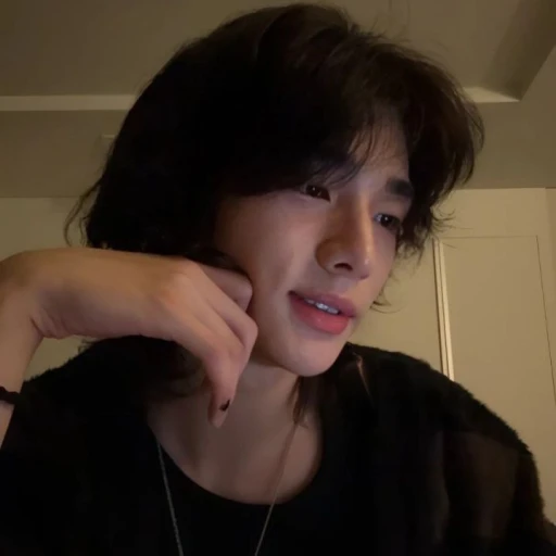 Hyunjin. | Hyunlix.🏍️