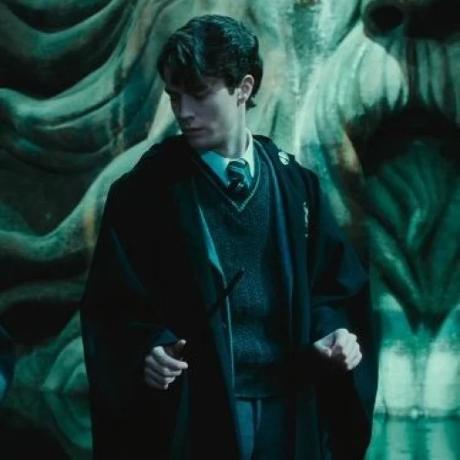 // Tom Riddle. \\